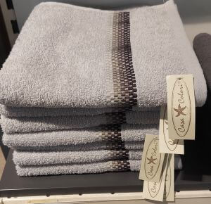 Shop 1 Светла хавлиена кърпа за баня